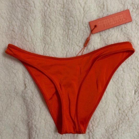 🏷 TWO-PIECE BATHING-SUIT - Picture 5 of 7